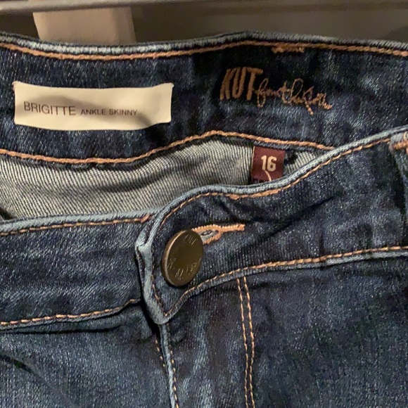 Jeans - Picture 2 of 2